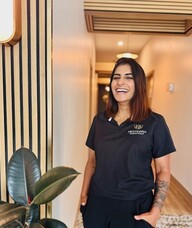 Book an Appointment with Navneet Kaur for Deep Tissue Massage