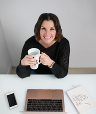 Book an Appointment with Arianne Moore for Consultation