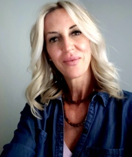 Book an Appointment with Tracy Ragusa for Registered Massage Therapy