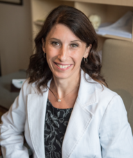 Book an Appointment with Dr. Christine Bourdeau, chiropraticienne for Chiropratique