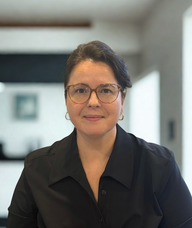 Book an Appointment with Dr. Myrriam Vézina, chiropraticienne for Chiropratique