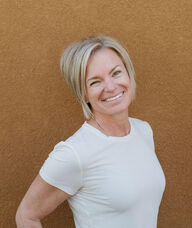 Book an Appointment with Dr. Lindsay Nealon for Chiropractic